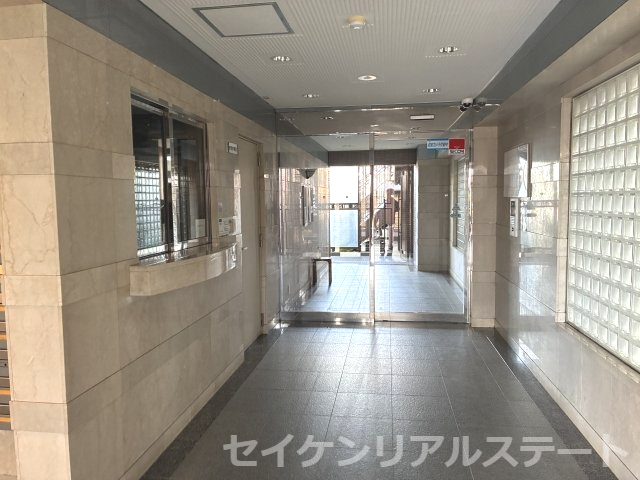 サンライズステージ淵野辺Ⅰのエントランス