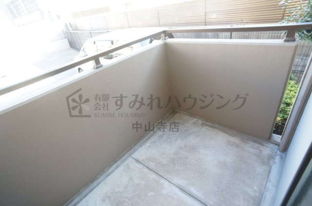 サーパス宝塚のバルコニー