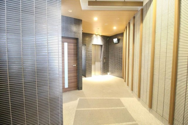 ポローニア立花通りのエントランス