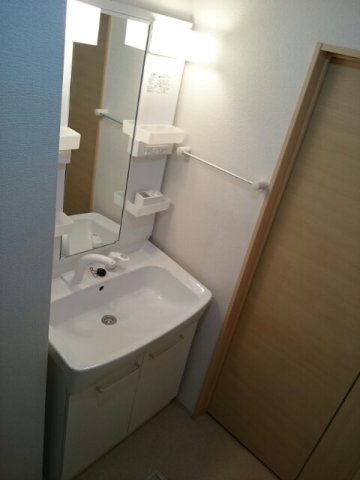 アジュールヒルズの洗面所