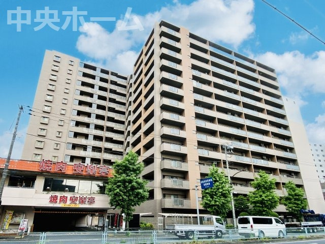 レクセルマンション亀有の外観|平成13年築。JR常磐線「亀有駅」徒歩3分のロケーション。総戸数：148戸のビッグコミュニティ。