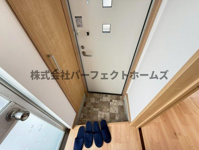 FRONTIER FIELD River Sideの玄関|収納もある玄関です
