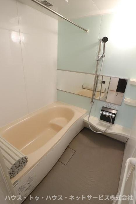 フローラル　Cの浴室