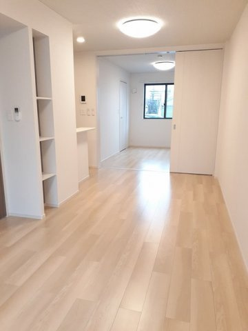 レジャリー　バッドの内装