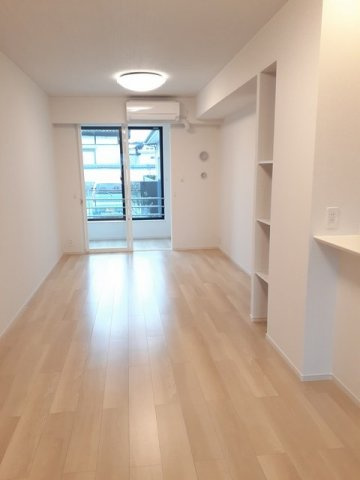 レジャリー　バッドの居間・リビング