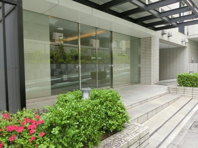 ピアースコード代々木参宮橋　303号室のエントランス
