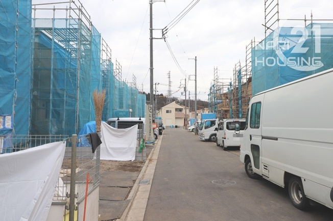 【前面道路含む現地写真】 | リーブルガーデン　あきる野市伊奈　新築　全15棟　7号棟 | 前面道路含む現地写真です