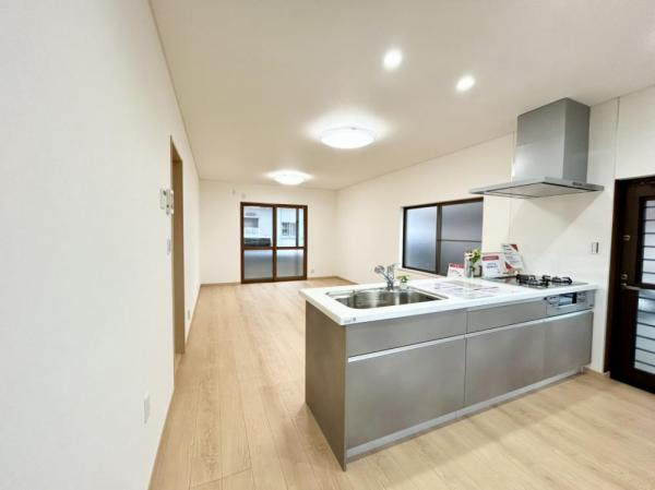 善通寺市木徳町中古戸建のキッチン