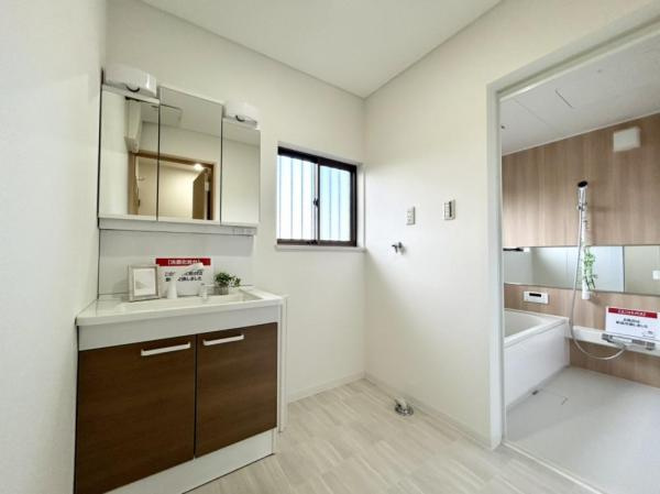 善通寺市木徳町中古戸建の独立洗面台