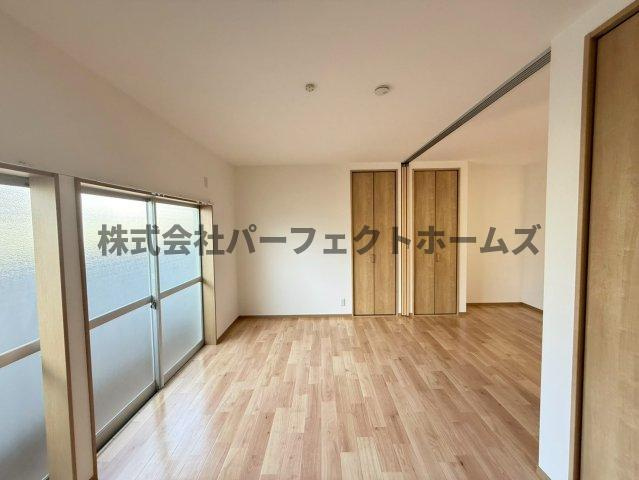 FRONTIER FIELD River Sideの洋室|明るい洋室です