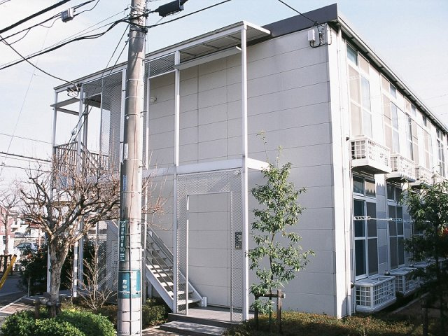 レオパレスＬＵＮＡの外観