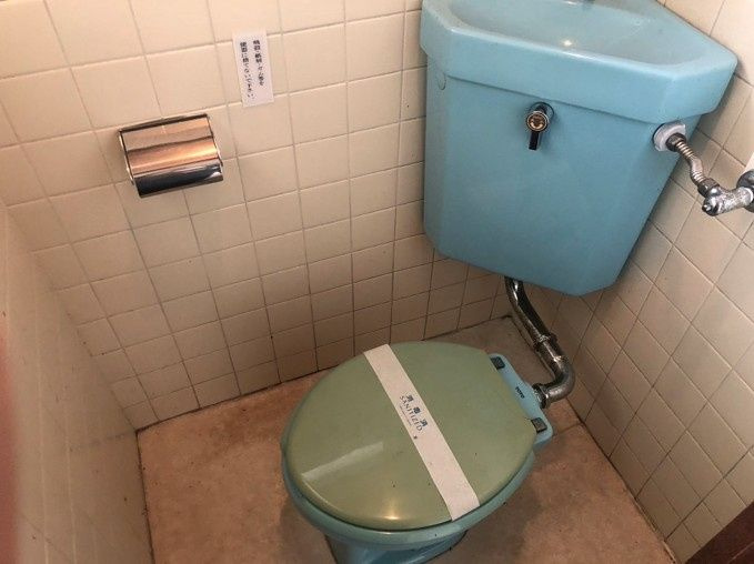 蓮芽ビルのトイレ