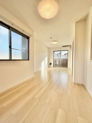 サンフローレの居間・リビング