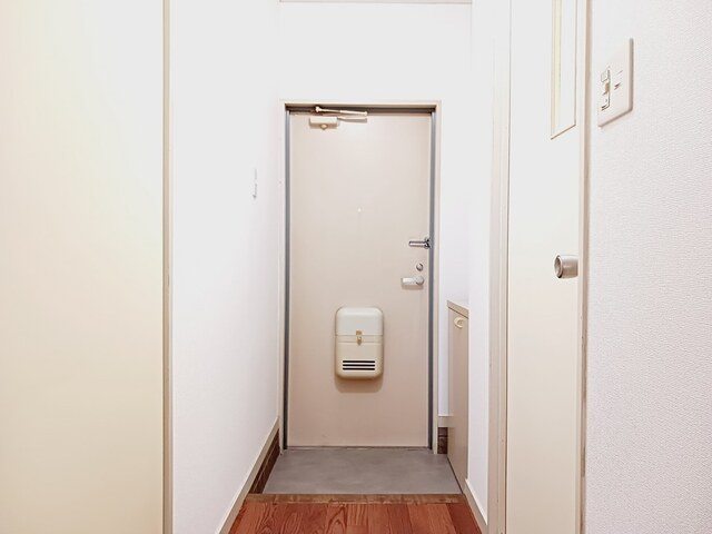 アンティロウブの玄関