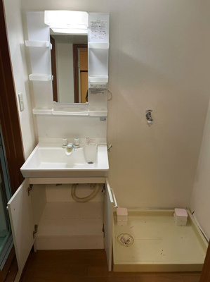 【洗面所】 | 福地ビル | スペースが確保できる洗面所です