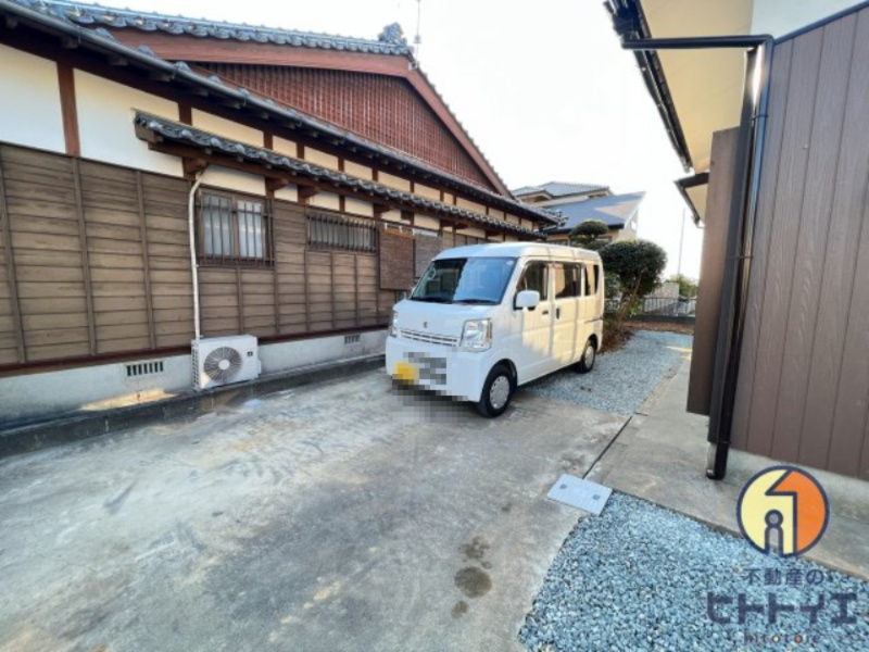 中古戸建)八女市本村の駐車場