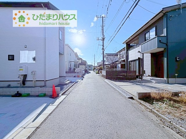 【前面道路含む現地写真】 | 守谷市松ケ丘5期　新築戸建　2号棟 | スタイリッシュな外観です(^^)/
