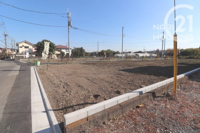 【前面道路含む現地写真】 | リーブルガーデン　あきる野市伊奈　新築　全15棟　8号棟 | 前面道路含む現地写真です