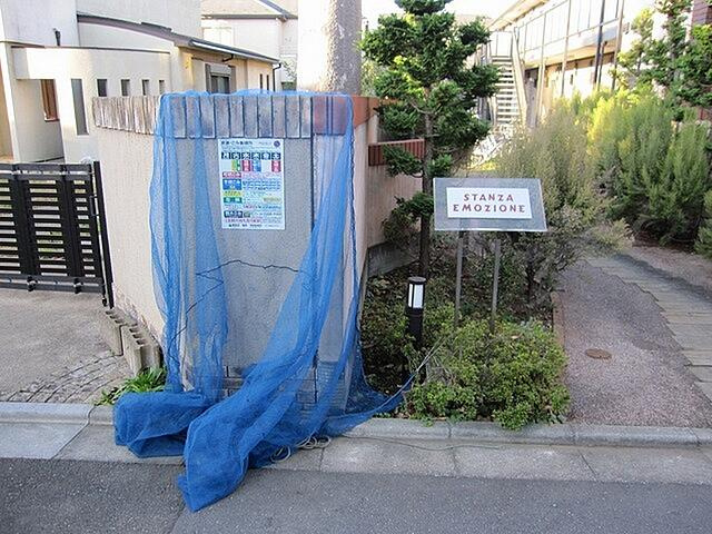 練馬区羽沢２丁目のアパートのエントランス