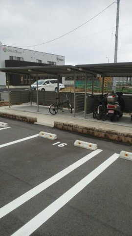 カレントレジデンス女池Ⅰの駐車場