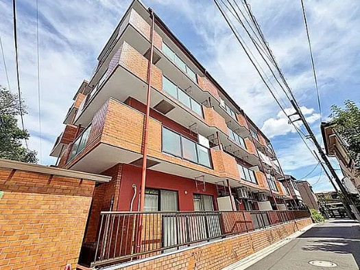 【外観】 | キャニオンマンション小豆沢公園 | ここに住むからこそ意味がある。そんな情緒感に浸りながら、毎日を愉しんでいただきたいです。