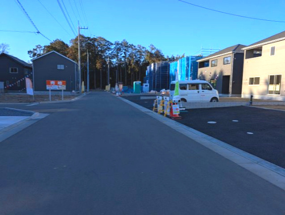 水戸市河和田町　第３の前面道路含む現地写真|前面道路含む現地写真です