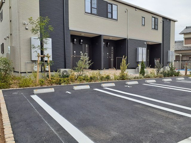 グレイスの駐車場