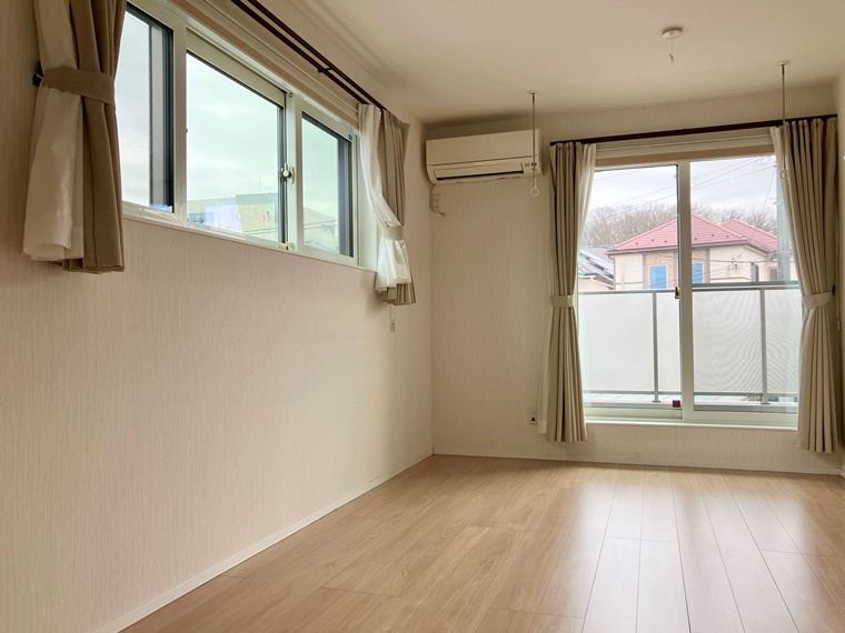 片倉町戸建の寝室