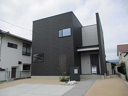 西区山田新町１丁目の外観