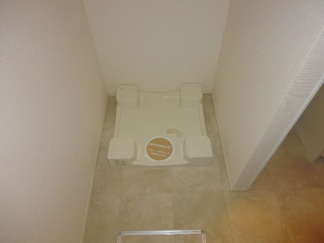 サンヴィオレＣのその他|洗濯機置場