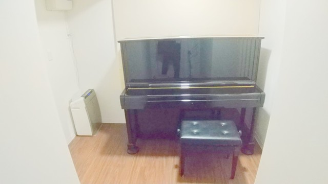 Ａｋｋｏｒｄ浅草橋　アコルトアサクサバシのその他共用部分|★スタジオ内のアップライトピアノ★