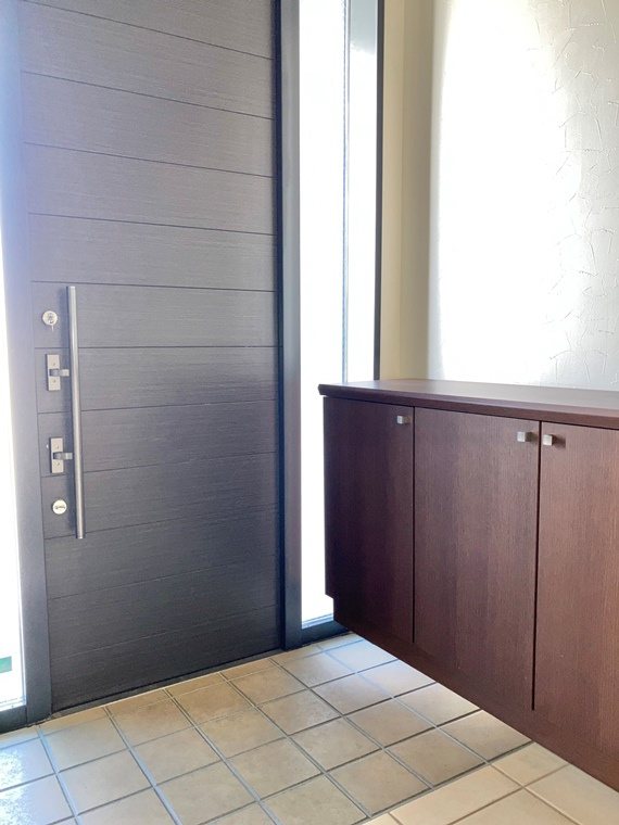西鎌倉戸建の玄関