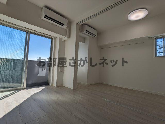 アジールコート板橋本町の居間・リビング