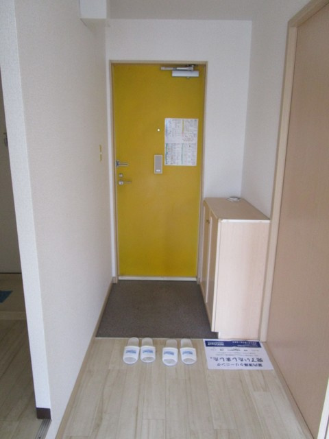 エクセレントひばりが丘Bの玄関