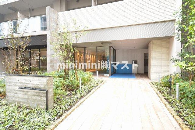 アーバネックス新町のエントランス