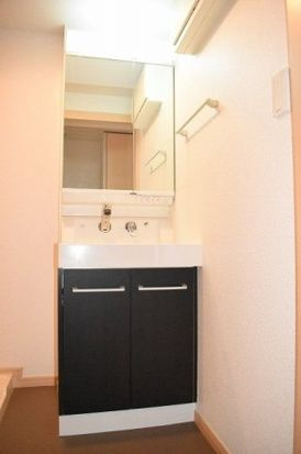 ウィステリア　両国の独立洗面台