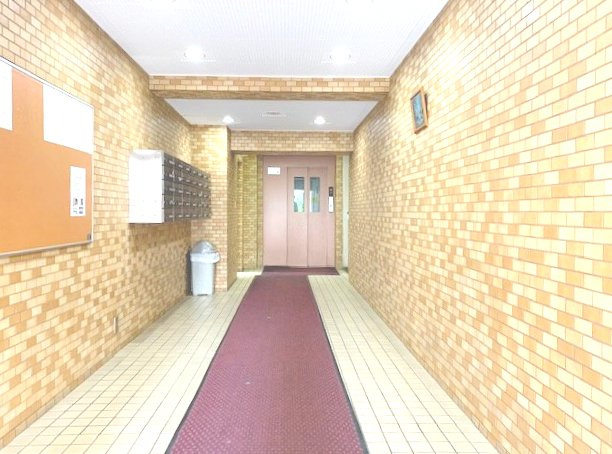 フクロク・ハイマンション1号館のロビー|※イメージ別号室写真