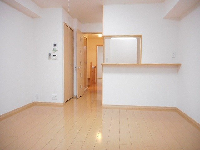 メゾン・ド・グリシーヌ　Ⅱの居間・リビング