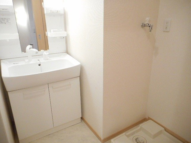 メゾン・ド・グリシーヌ　Ⅱの洗面所