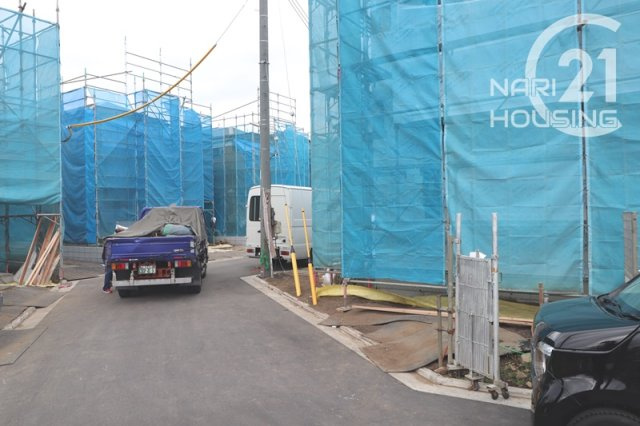 【前面道路含む現地写真】 | リーブルガーデン　あきる野市伊奈　新築　全15棟　10号棟 | 前面道路含む現地写真です