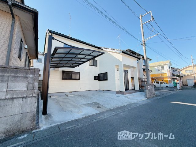【中古住宅】深谷市上野台 第3　の前面道路含む現地写真