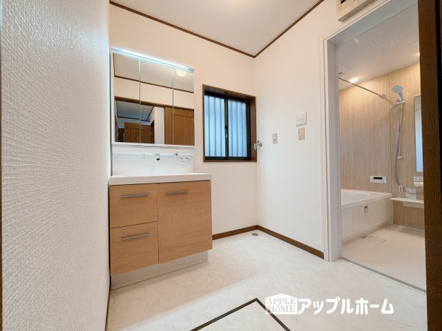 【中古住宅】深谷市上野台 第3　の独立洗面台