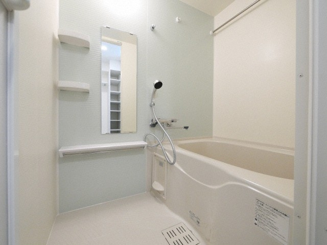 Dimus新大阪の浴室