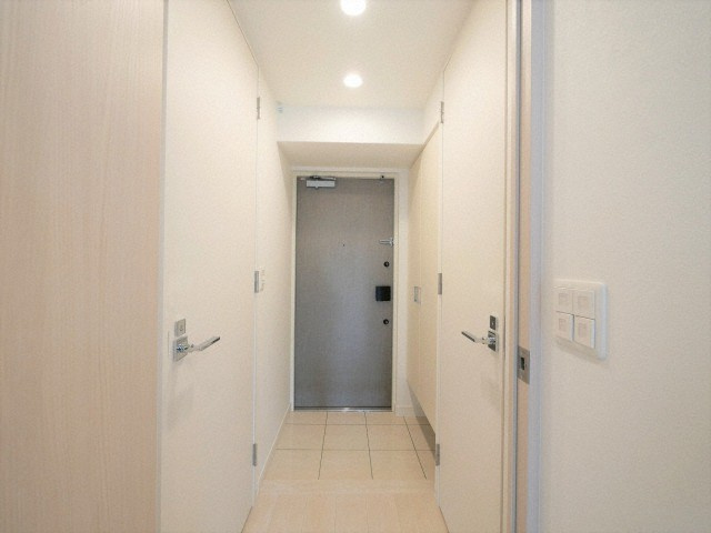 Dimus新大阪の玄関