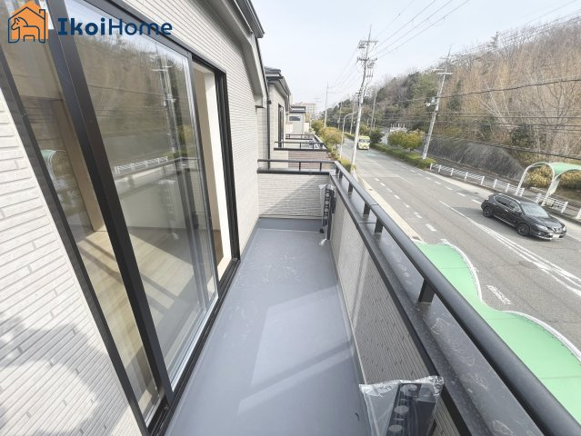 神戸市西区樫野台6丁目　A号棟　新築戸建のバルコニー|【ホームページに現地動画掲載中】●年中無休：当日予約可●屋根は８～万円バルコニー設置できます。