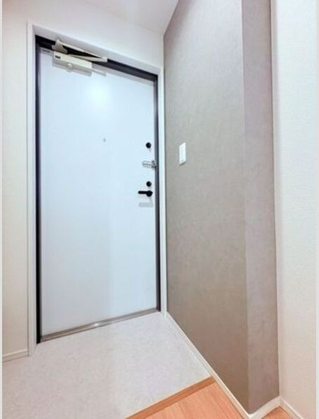 Ｃｈｅｒｉｍ日比野Ｇｒａｃｅの玄関|ゆったりとした玄関です