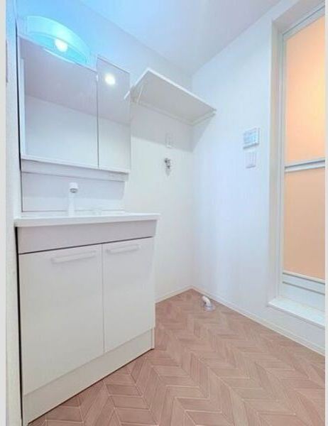 Ｃｈｅｒｉｍ日比野Ｇｒａｃｅの洗面所|広い洗面スペース