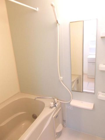 トータルインＩの浴室