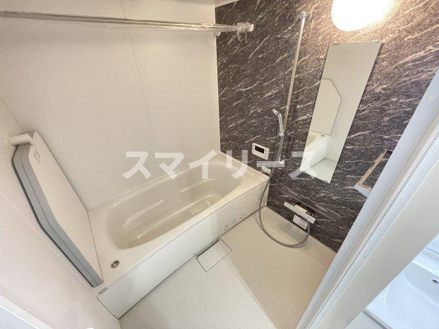 フィカーサ柏の葉の浴室