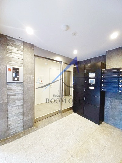 ルナ　アウローラのエントランス|エントランスです。